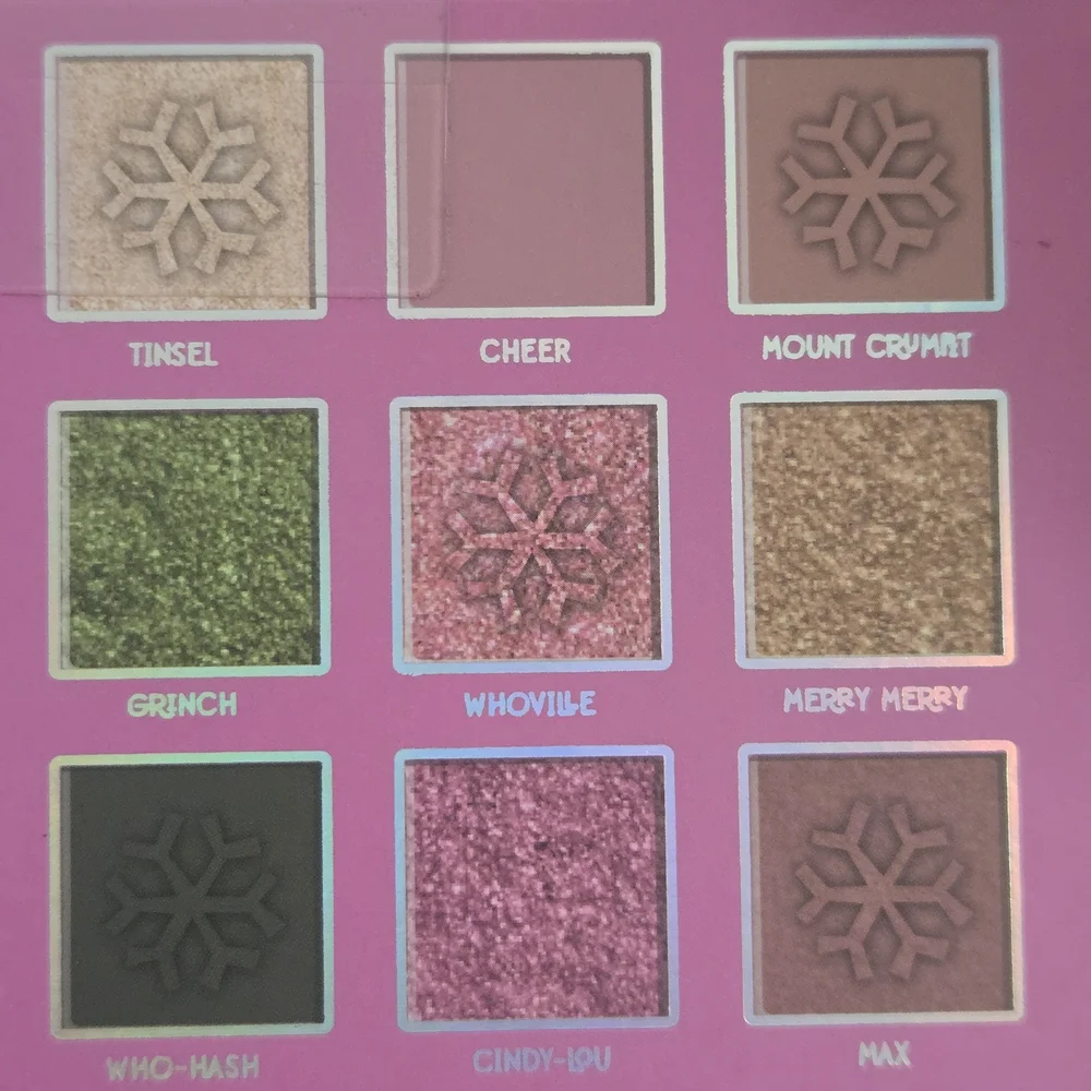 TASTE BEAUTY X DR SEUSS:THE GRINCH Eye Shadow Palette Matte And Shimmering Color